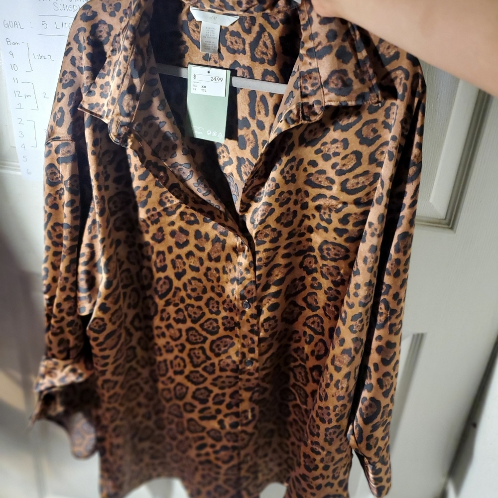 H&M Jaguar print blouse